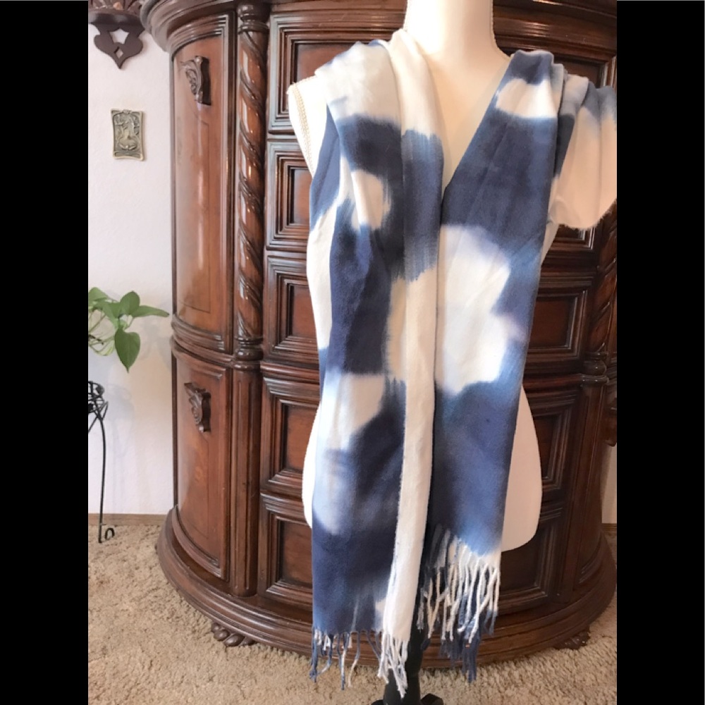 NWT Hobo Lobby Scarf